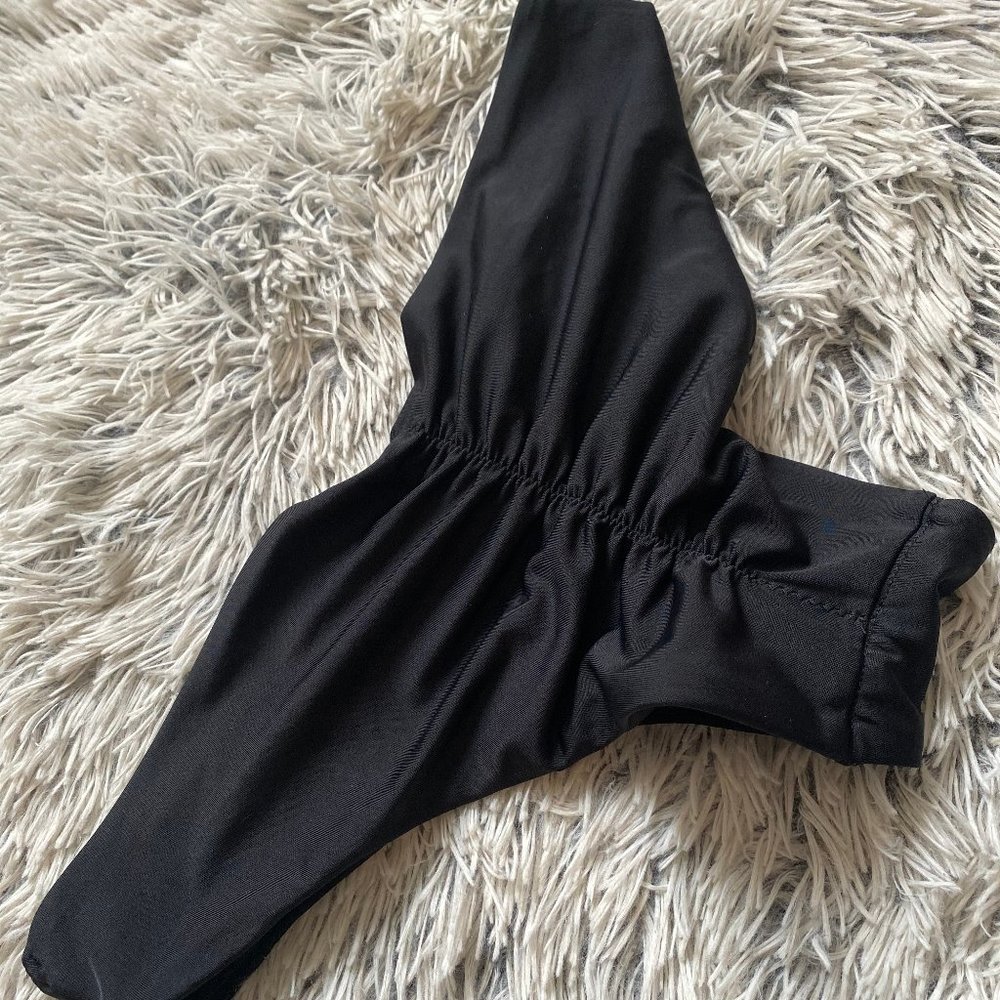 black scrunchy swimsuit bottoms